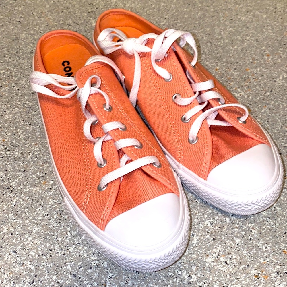 Converse slip on size 7 pink new no box